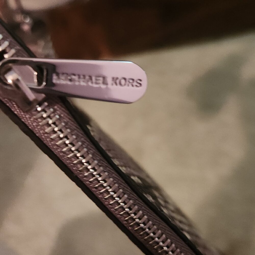 SAVED for : firstdownkicks Snake Print Michael kors  Tote with Wrist-let/Pouch - Picture 13 of 14